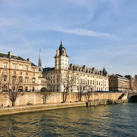 Séguier Proche Seine Parigi