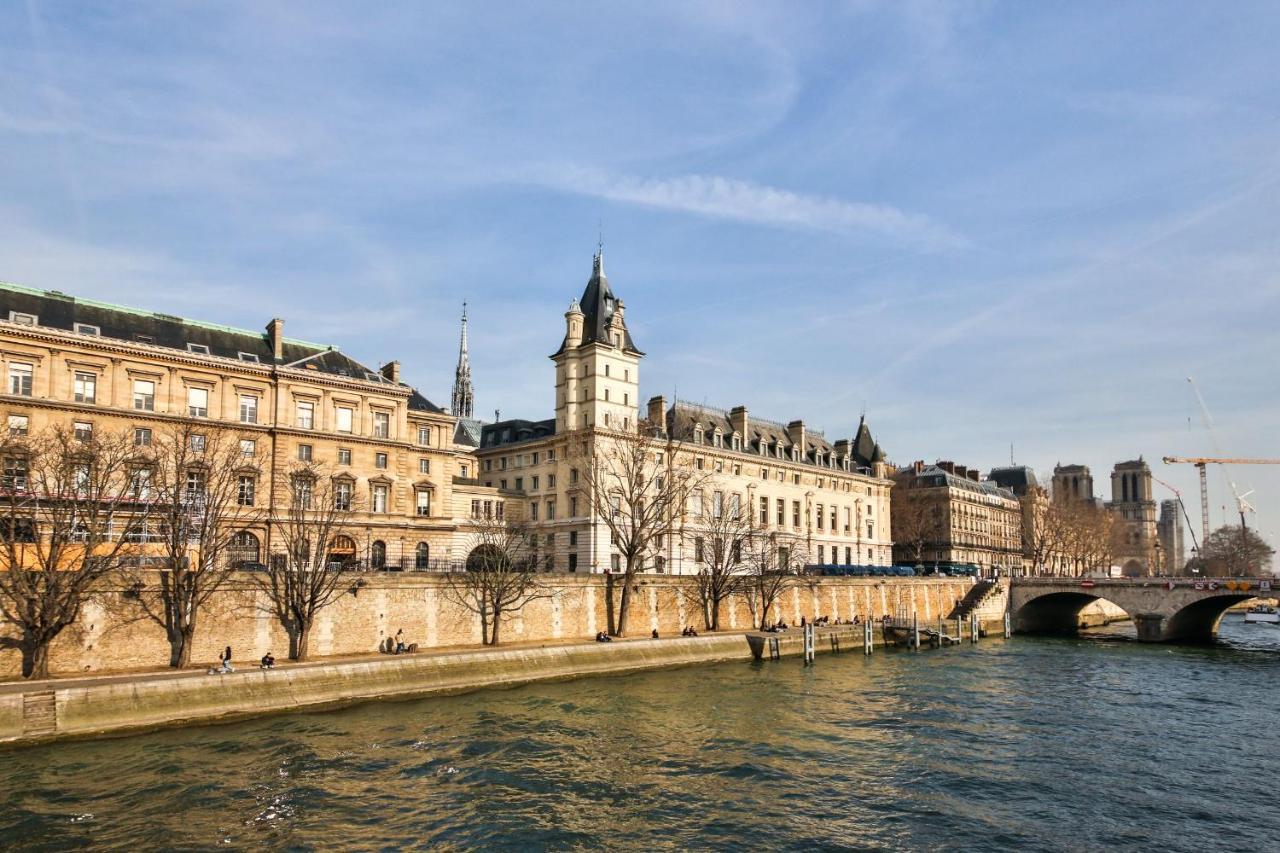 Seguier Proche Seine Parigi